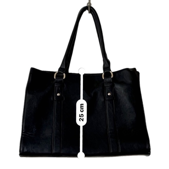 🎉FREE with 3+ items purchased🎉 FOREVER 21 Vegan Leather Bag - Picture 12 of 14